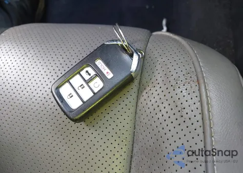 2017 Honda Civic Touring from USA, damaged, VIN 19XFC1F92HE020072